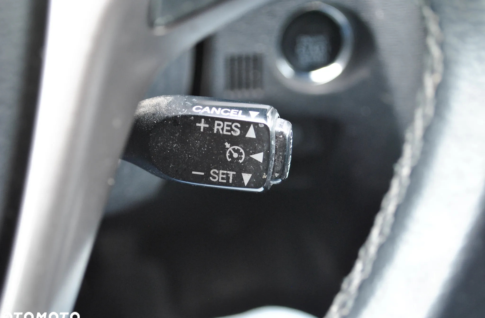 Toyota Avensis cena 25499 przebieg: 183807, rok produkcji 2012 z Nowe Warpno małe 466